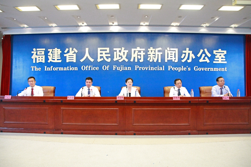 王喜瑛出席福建省新冠肺炎疫情联防联控工作第三十四场新闻发布会并答记者问